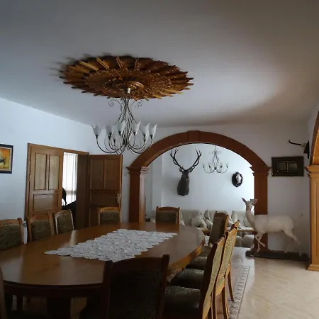 بيت ضيافة Ловна Резиденция Каркария *